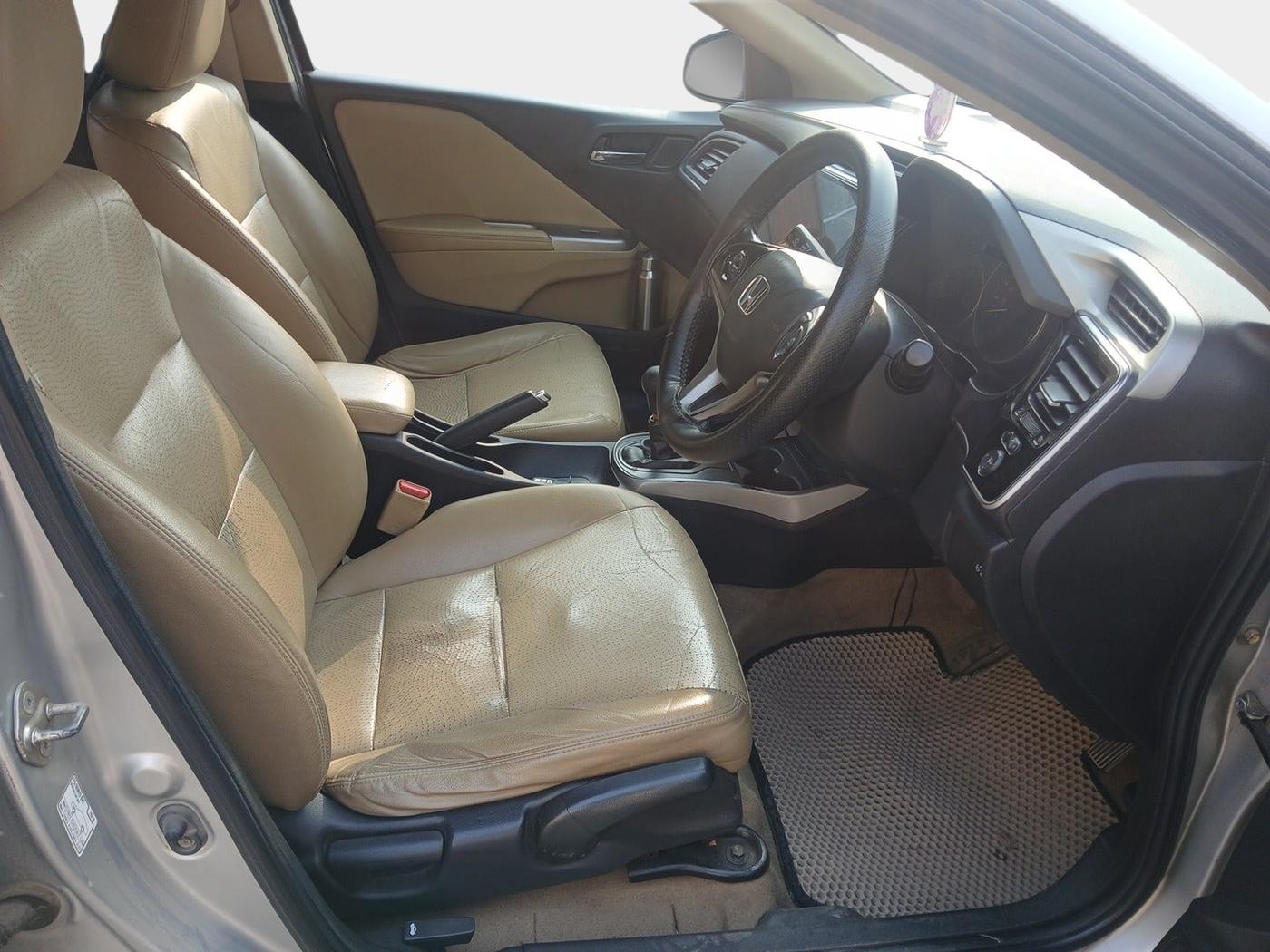 2016 Honda City 1.5L I-DTEC VX, Diesel, Manual, 1,45,765 km, interior