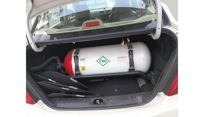 2021 Maruti Swift Dzire TOUR S-CNG (O), Petrol, Manual, 1,00,893 km, exterior