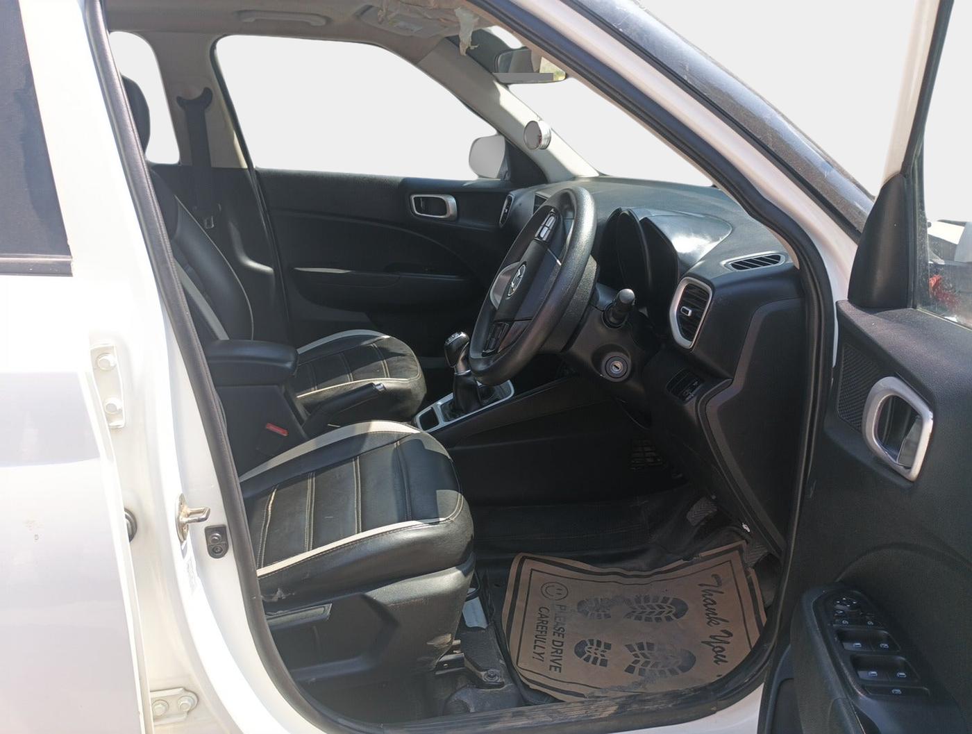 2022 Hyundai VENUE SX 1.5 CRDI, Diesel, Manual, 83,056 km, interior