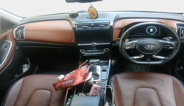 2022 Hyundai ALCAZAR 1.5 SIGNATURE (O) AT 7STR, Diesel, Automatic, 1,22,333 km, interior