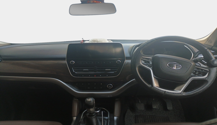 2019 Tata Harrier XZ 2.0L, Diesel, Manual, 1,18,835 km, interior