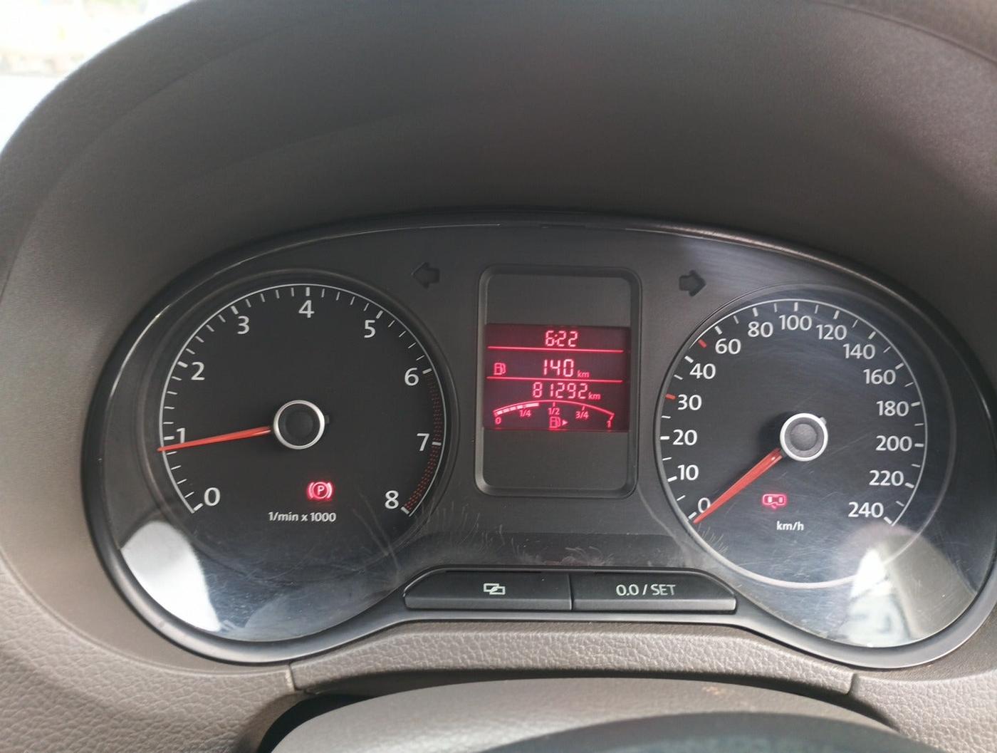 2013 Volkswagen Vento HIGHLINE 1.6 MPI, Petrol, Manual, 83,078 km, interior