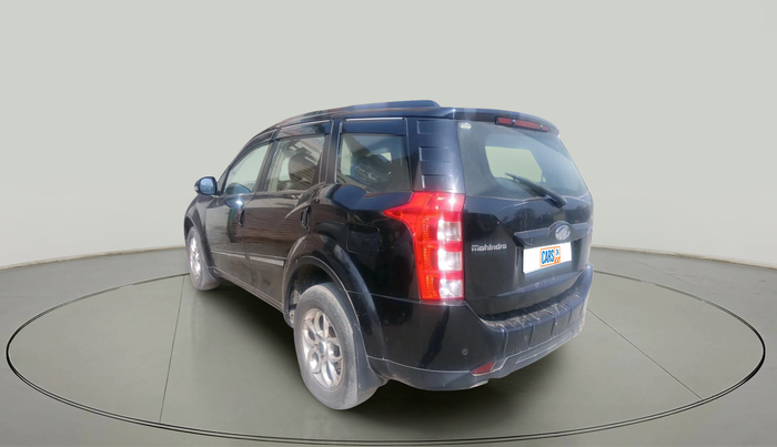 2015 Mahindra XUV500 W6, Diesel, Manual, 80,092 km, exterior