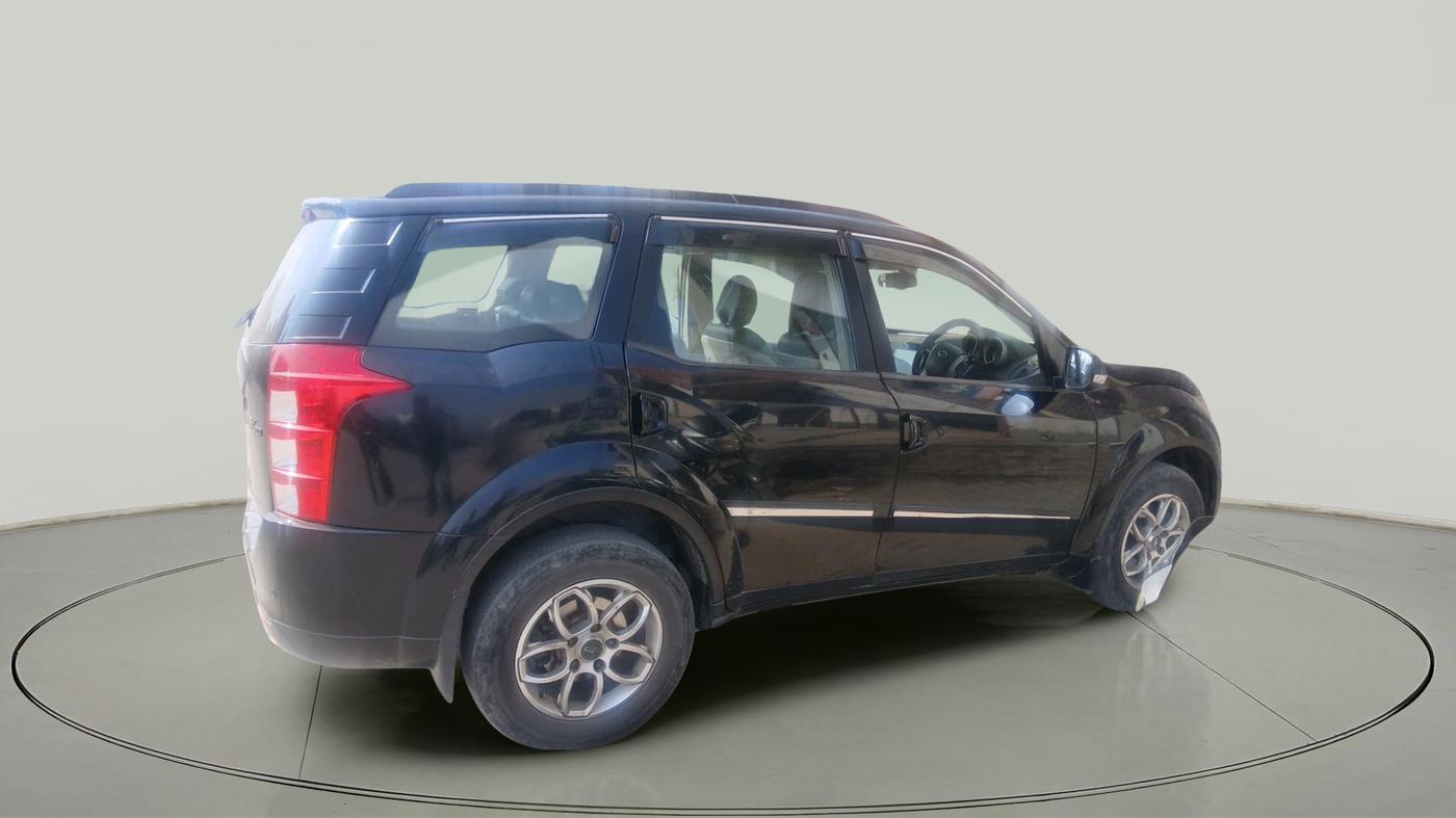 2015 Mahindra XUV500 W6, Diesel, Manual, 83,000 km, exterior