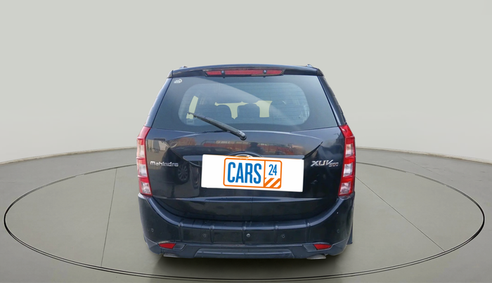 2015 Mahindra XUV500 W6, Diesel, Manual, 80,092 km, exterior