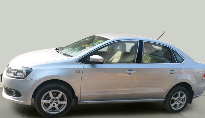 2013 Volkswagen Vento HIGHLINE 1.6 MPI, Petrol, Manual, 87,643 km, exterior