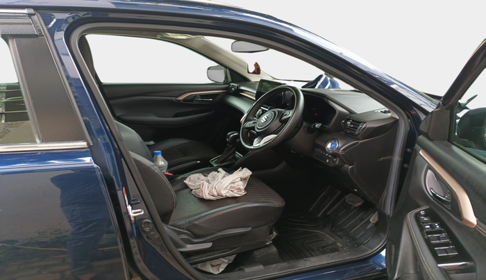 2023 Maruti Grand Vitara ALPHA SMART HYBRID AT, Petrol, Automatic, 21,292 km, interior