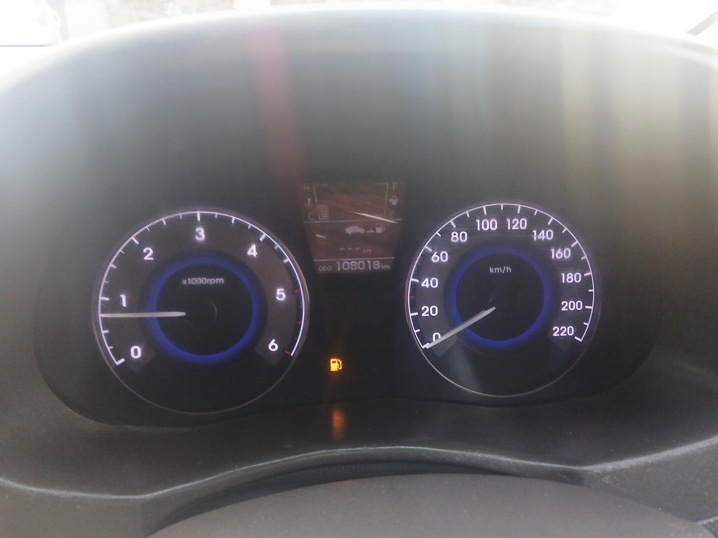 2013 Hyundai Verna FLUIDIC 1.6 CRDI SX, Diesel, Manual, 1,08,018 km, interior