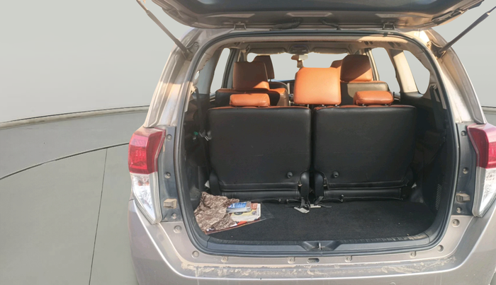 2018 Toyota Innova Crysta 2.4 VX 7 STR, Diesel, Manual, 2,22,728 km, exterior