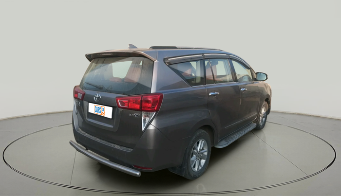 2018 Toyota Innova Crysta 2.4 VX 7 STR, Diesel, Manual, 2,22,728 km, exterior