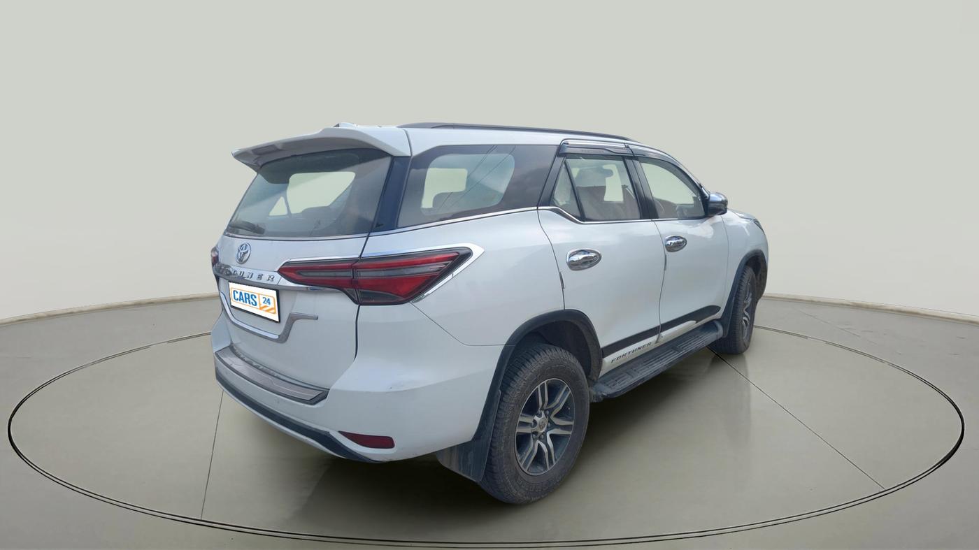 2018 Toyota Fortuner 2.8 4X2 MT, Diesel, Manual, 1,99,000 km, exterior