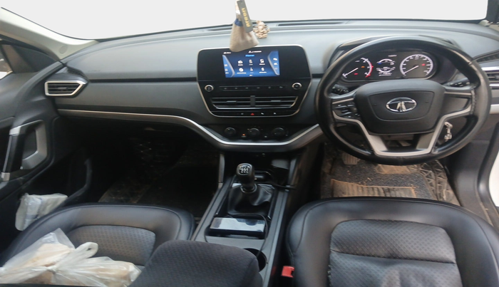2022 Tata Harrier XM 2.0L KRYOTEC, Diesel, Manual, 41,679 km, interior