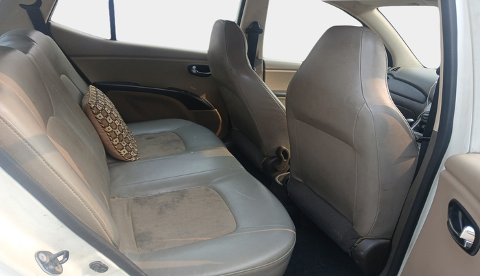 2011 Hyundai i10 MAGNA 1.2, Petrol, Manual, 82,608 km, interior