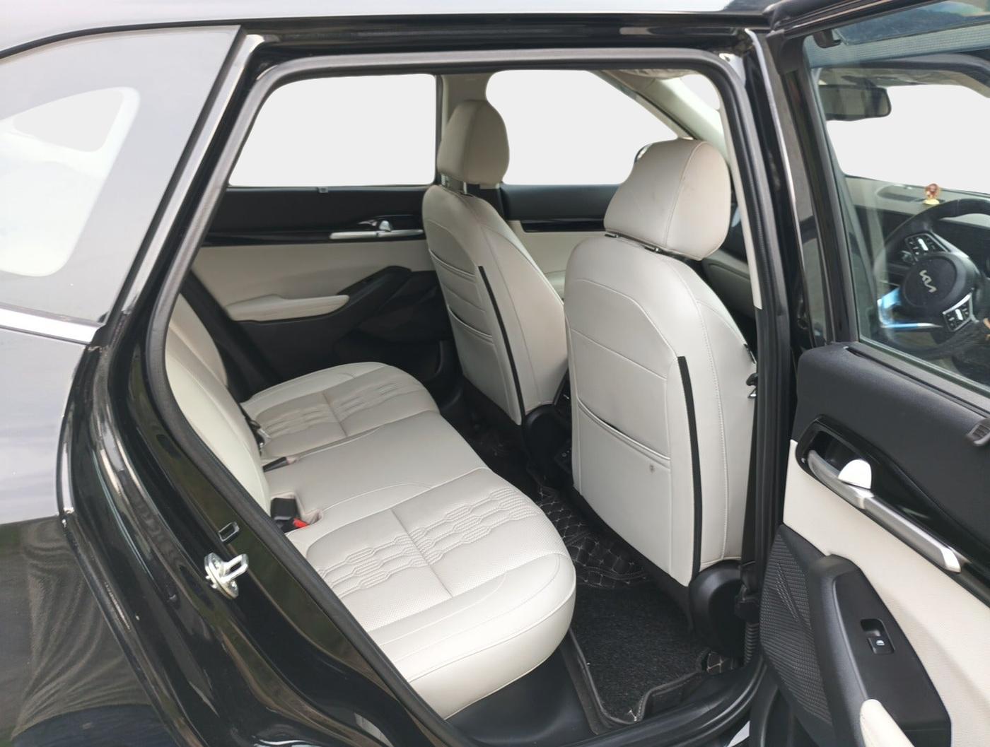 2023 KIA SELTOS  HTX 1.5 PETROL MT, Petrol, Manual, 20,846 km, interior