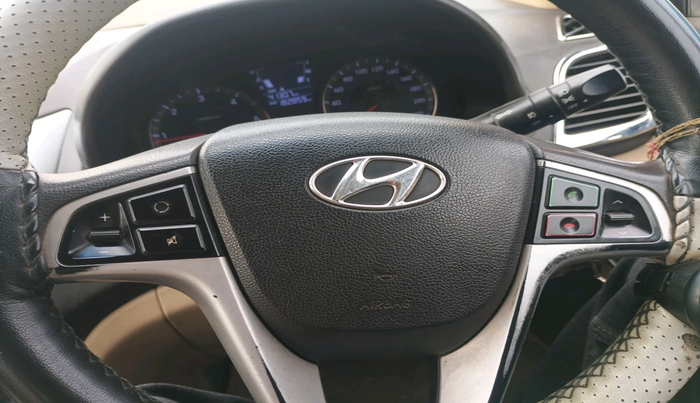 2015 Hyundai Verna FLUIDIC 1.6 CRDI EX, Diesel, Manual, 1,82,859 km, interior