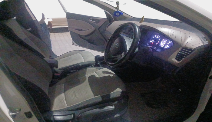 2015 Hyundai Elite i20 SPORTZ 1.2 (O), Petrol, Manual, 74,278 km, interior