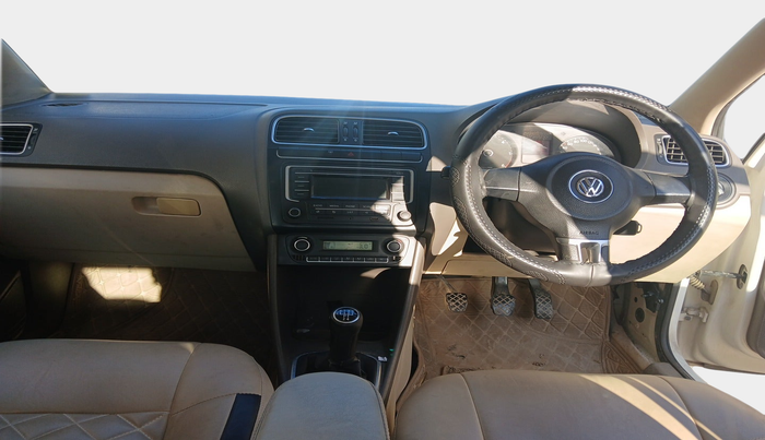 2011 Volkswagen Vento HIGHLINE DIESEL 1.6, Diesel, Manual, 1,21,751 km, interior