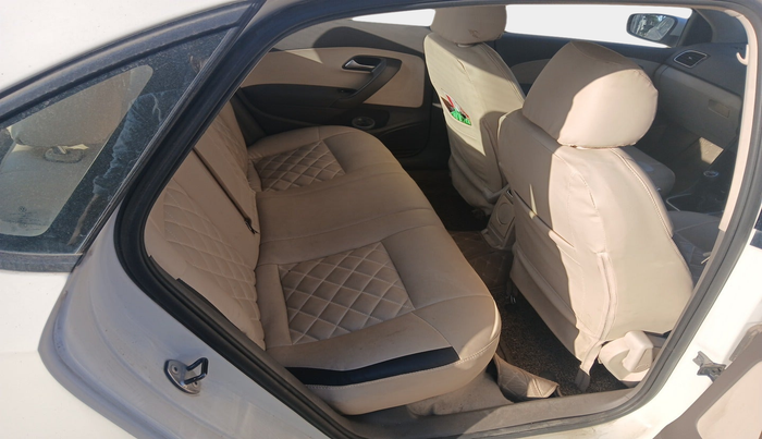 2011 Volkswagen Vento HIGHLINE DIESEL 1.6, Diesel, Manual, 1,21,751 km, interior