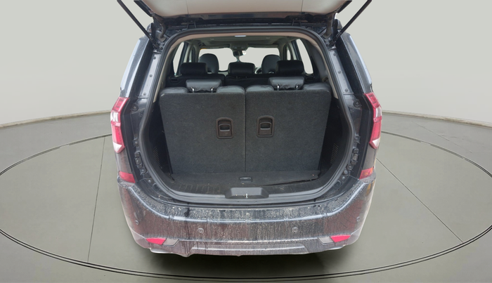 2019 Mahindra XUV500 W9, Diesel, Manual, 1,23,288 km, exterior