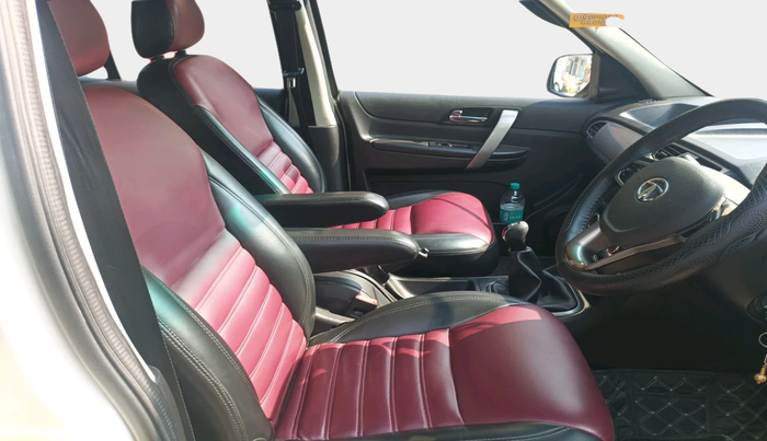 2019 Tata Safari Storme 2.2 EX 4X2, Diesel, Manual, 1,16,596 km, interior