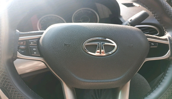 2019 Tata Safari Storme 2.2 EX 4X2, Diesel, Manual, 1,16,596 km, interior