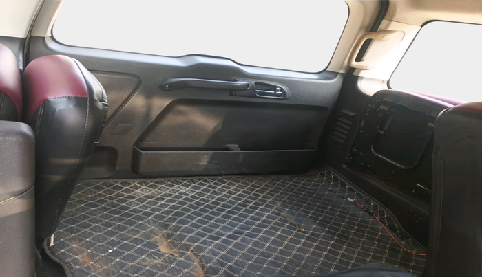 2019 Tata Safari Storme 2.2 EX 4X2, Diesel, Manual, 1,16,596 km, interior