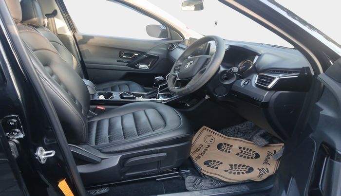 2023 Tata Safari XTA PLUS DARK EDITION, Diesel, Automatic, 62,366 km, interior