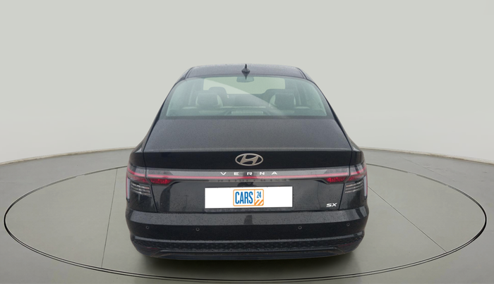 2024 Hyundai Verna SX (O) 1.5 MPI MT, Petrol, Manual, 14,498 km, exterior