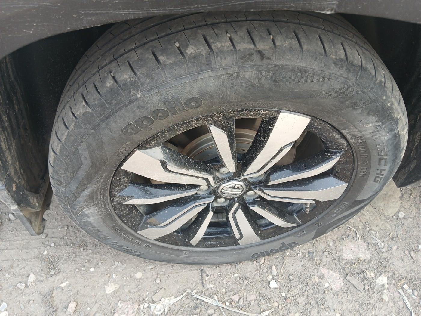 2019 MG HECTOR SHARP 2.0 DIESEL, Diesel, Manual, 94,956 km, tyre