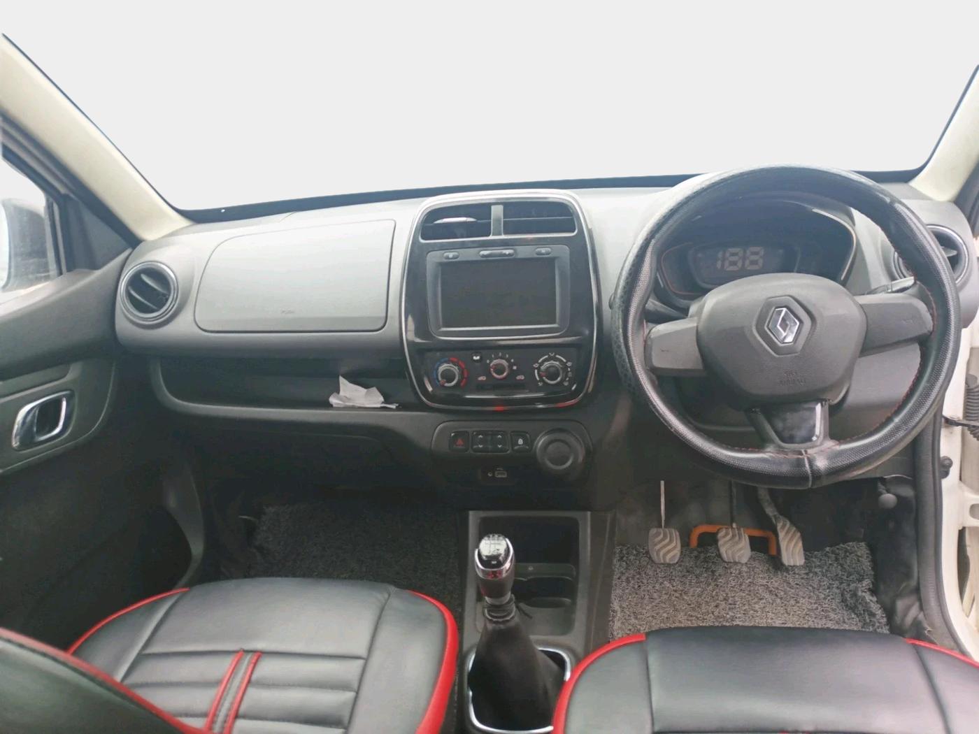 2018 Renault Kwid RXT 1.0 (O), Petrol, Manual, 84,696 km, interior