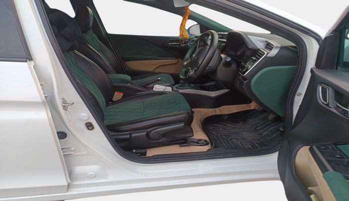 2022 Honda City 1.5L I-VTEC V MT 4TH GEN, Petrol, Manual, 51,019 km, interior