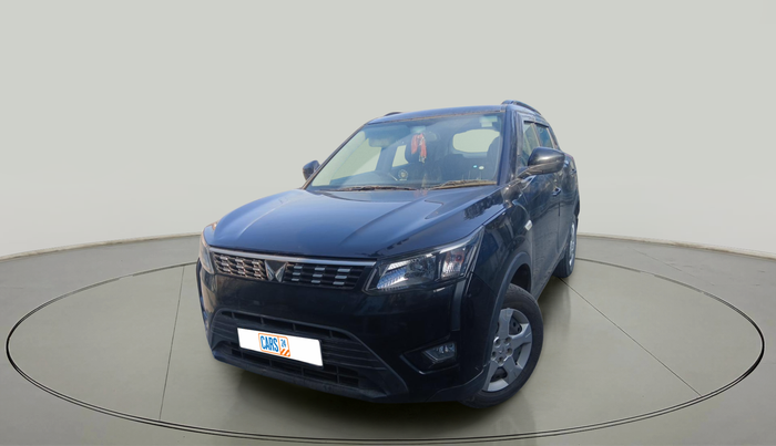 2023 Mahindra XUV300 W6 1.5 Diesel, Diesel, Manual, 89,846 km, exterior