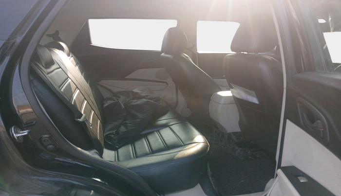 2023 Mahindra XUV300 W6 1.5 Diesel, Diesel, Manual, 89,846 km, interior