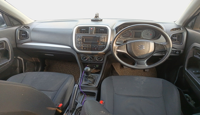 2022 Maruti Vitara Brezza LXI, Petrol, Manual, 27,436 km, interior