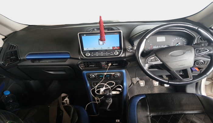 2018 Ford Ecosport TITANIUM 1.5L SIGNATURE EDITION (SUNROOF) DIESEL, Diesel, Manual, 2,78,210 km, interior