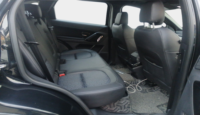 2023 Tata Harrier XZA PLUS 2.0L DARK EDITION, Diesel, Automatic, 34,875 km, interior