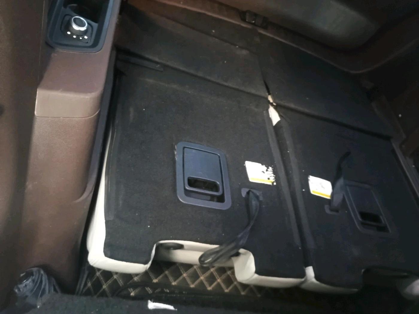 2023 Tata Safari ACCOMPLISHED PLUS DARK EDITION AT, Diesel, Automatic, 49,966 km, interior