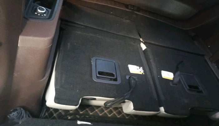 2023 Tata Safari ACCOMPLISHED PLUS DARK EDITION AT, Diesel, Automatic, 49,966 km, interior