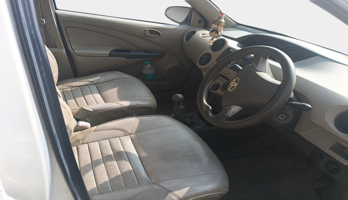 2015 Toyota Etios GD, Diesel, Manual, 1,78,219 km, interior