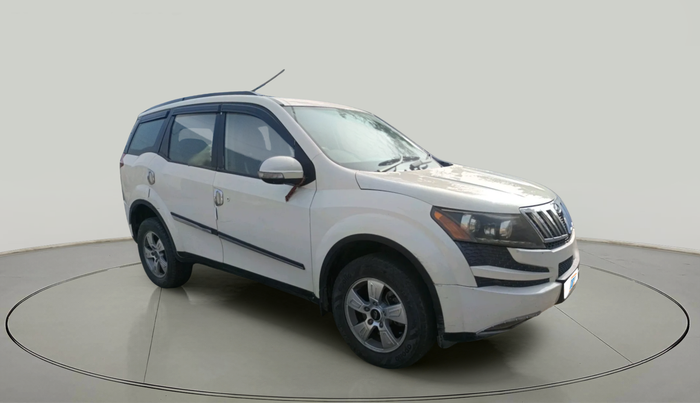 2013 Mahindra XUV500 W8, Diesel, Manual, 1,75,400 km, exterior