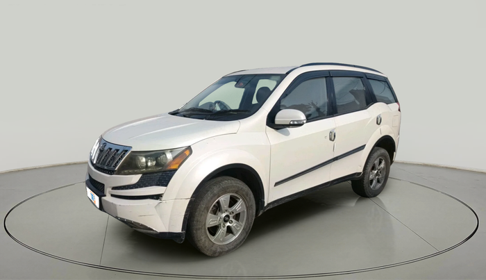 2013 Mahindra XUV500 W8, Diesel, Manual, 1,75,400 km, exterior