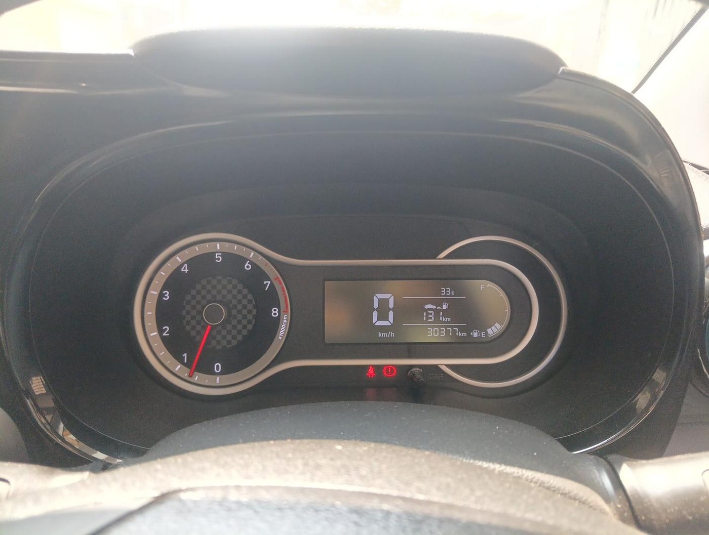 2021 Hyundai GRAND I10 NIOS SPORTZ 1.2 KAPPA VTVT DUAL TONE, Petrol, Manual, 30,377 km, interior