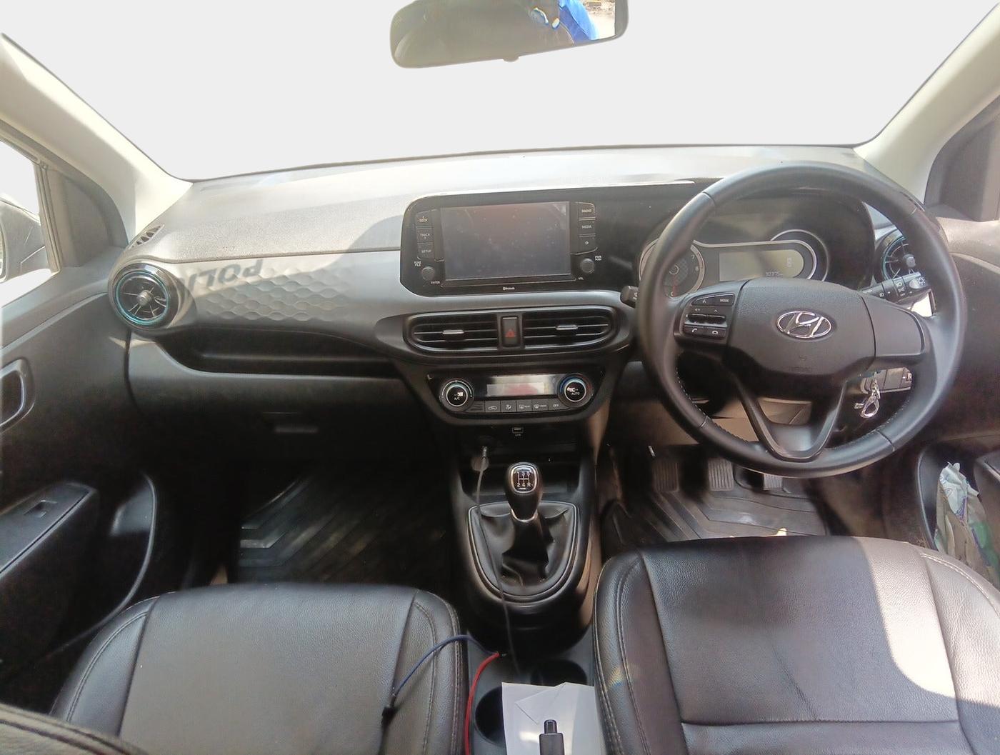 2021 Hyundai GRAND I10 NIOS SPORTZ 1.2 KAPPA VTVT DUAL TONE, Petrol, Manual, 30,377 km, interior