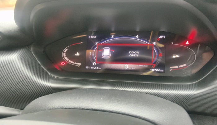 2025 Nissan MAGNITE N-Connecta B4D 1.0 Petrol MT, Petrol, Manual, 18,706 km, interior