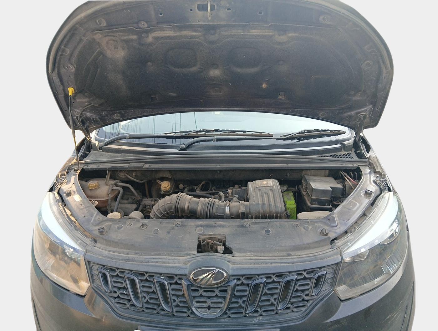 2020 Mahindra MARAZZO M2 8 STR, Diesel, Manual, 43,044 km, exterior