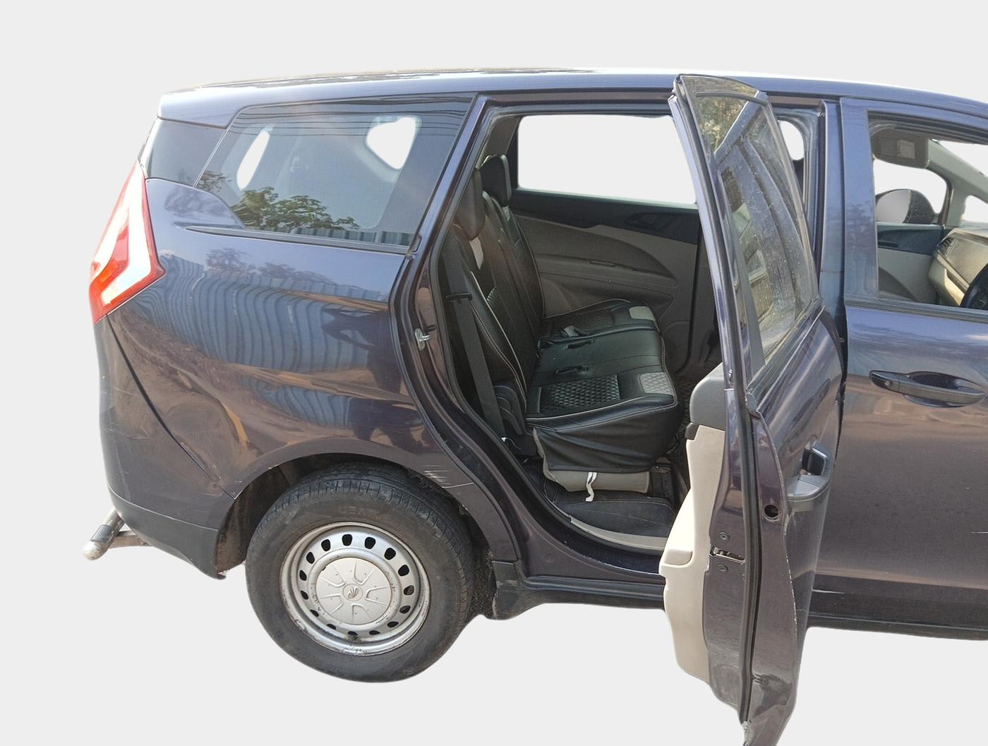 2020 Mahindra MARAZZO M2 8 STR, Diesel, Manual, 43,044 km, interior