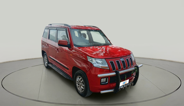 2018 Mahindra TUV300 T8, Diesel, Manual, 1,32,039 km, exterior