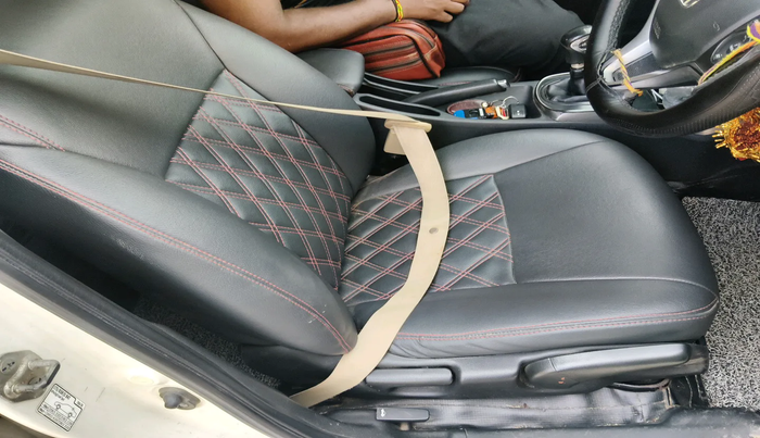 2014 Honda City 1.5L I-DTEC SV, Diesel, Manual, 1,92,458 km, interior