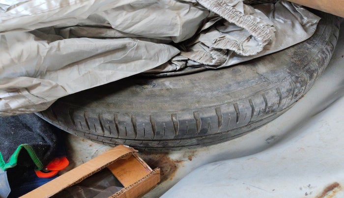 2014 Honda City 1.5L I-DTEC E, Diesel, Manual, 1,27,472 km, tyre