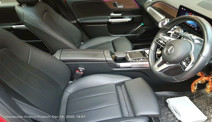 2022 Mercedes Benz GLB  220d Progressive Line, Diesel, Automatic, 18,301 km, interior